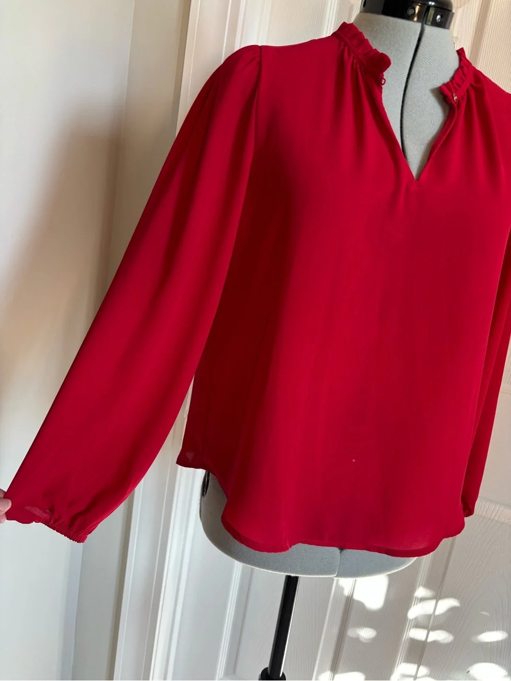 LOFT Red Long-Sleeve‎ Ruffle Collar Blouse 0274